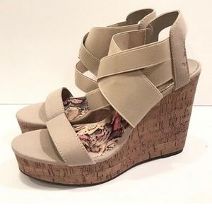 NEW Madden Girl Eastt Women's Beige Strappy Wedge Sandal